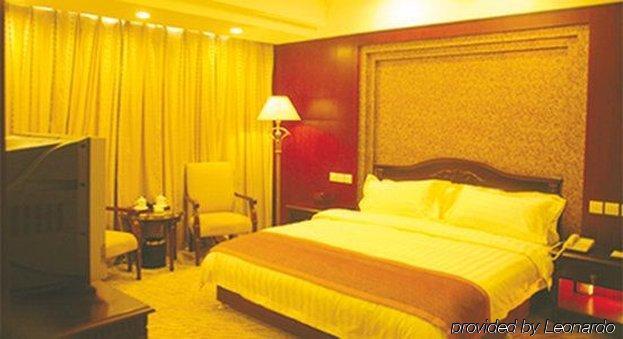 Tian Cheng Grand Hotel Zsicsao Szoba fotó